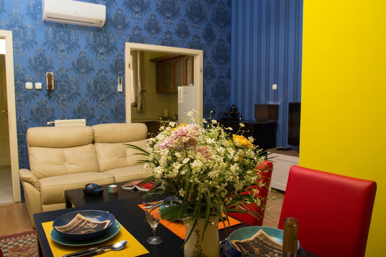 New Broadway Classic Apartments บูดาเปสต์ ภายนอก รูปภาพ