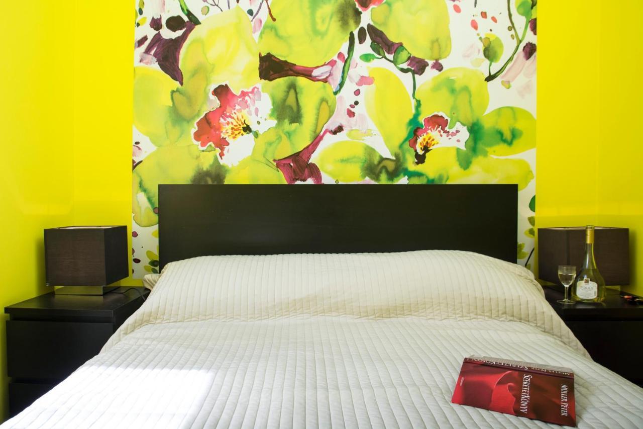 New Broadway Classic Apartments บูดาเปสต์ ภายนอก รูปภาพ